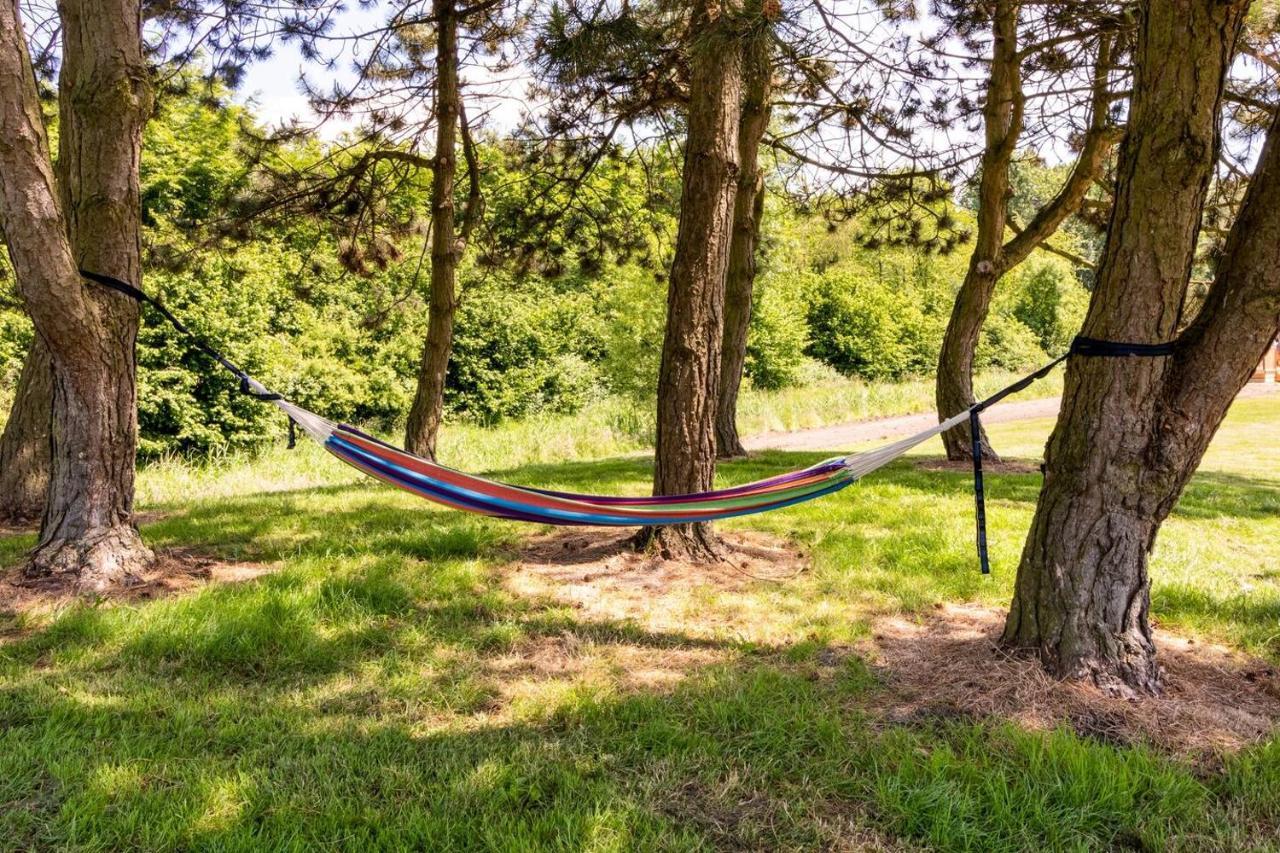 Glamping Lodge With Eco-Wellness Zeewolde Exteriör bild