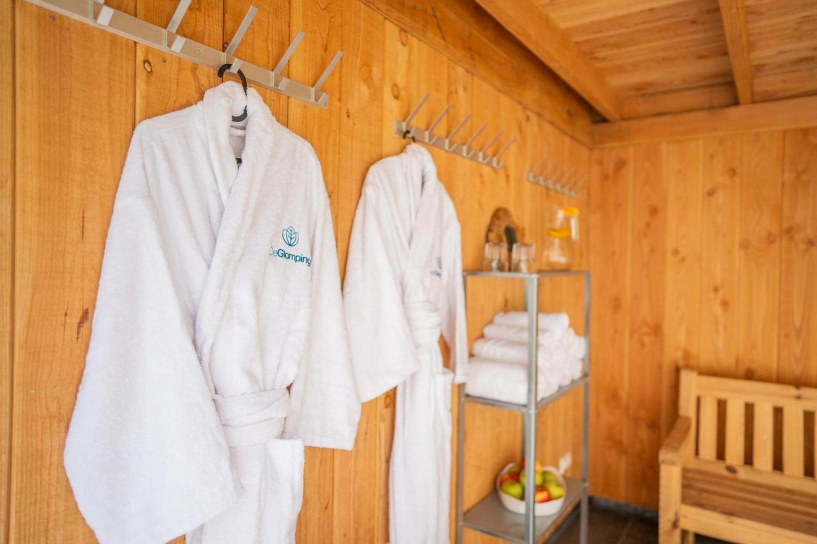 Glamping Lodge With Eco-Wellness Zeewolde Exteriör bild